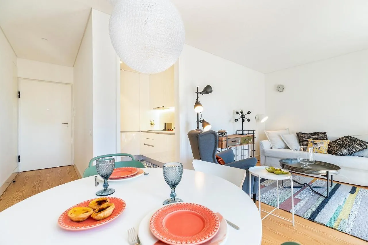 Gonzalo\'S Guest Apartments - Luxury Baixa contacts